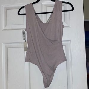 NWT Babaton Bodysuit (Aritzia)